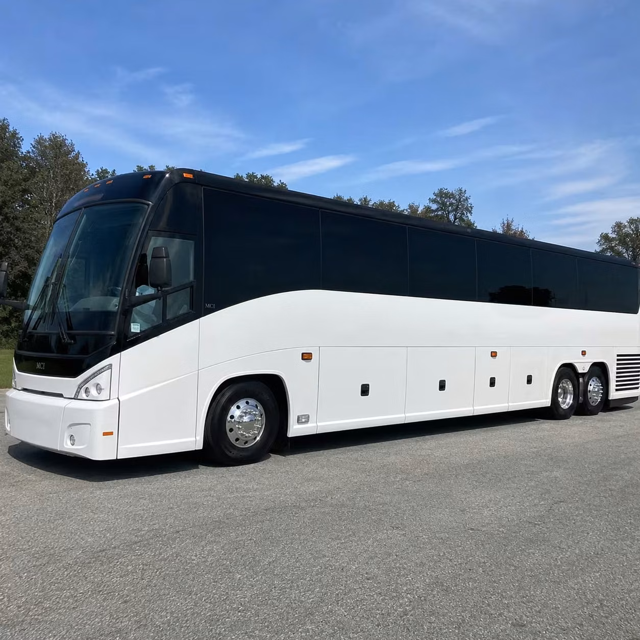 bus rental options for riverton trips