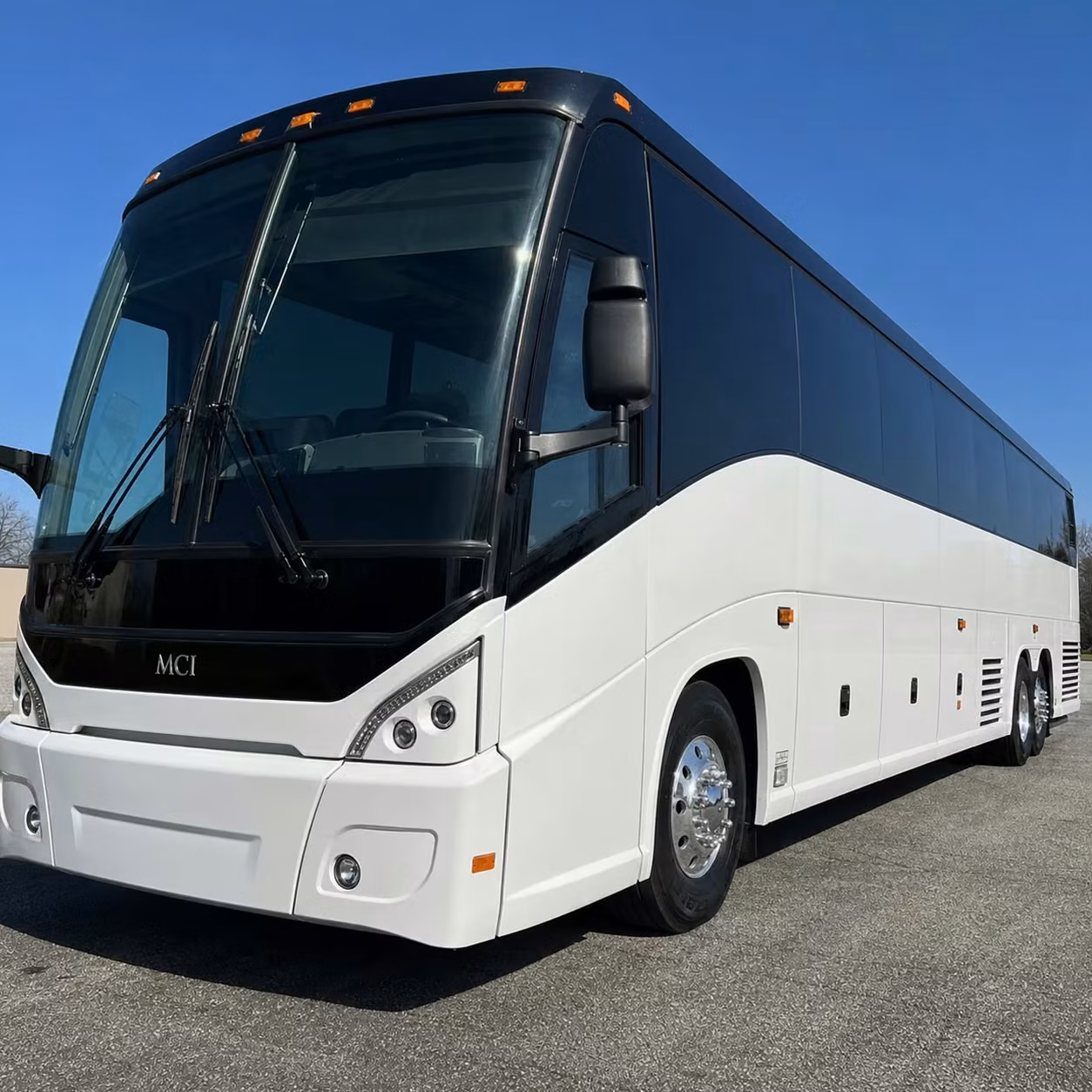 corporate event bus rentals in riverton
