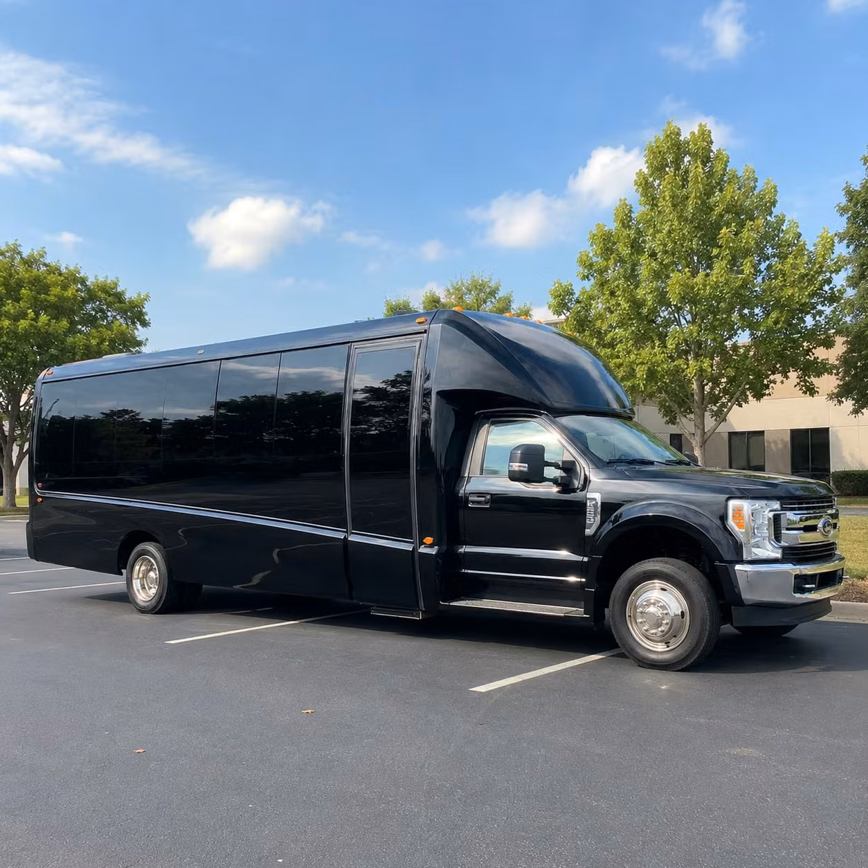 riverton 20 passenger minibus rental