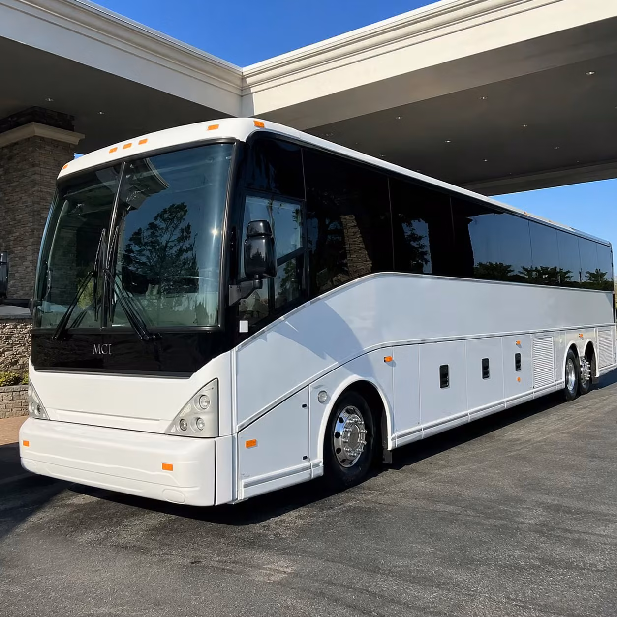 riverton 56 passenger charter bus rental